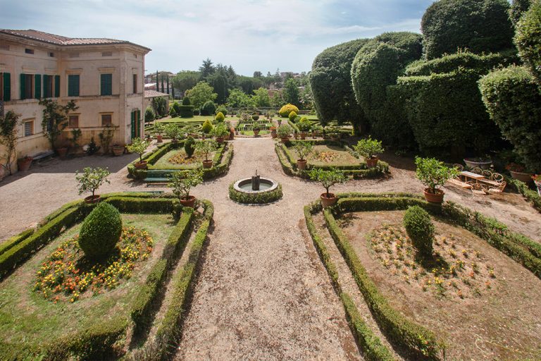 09-il-giardino